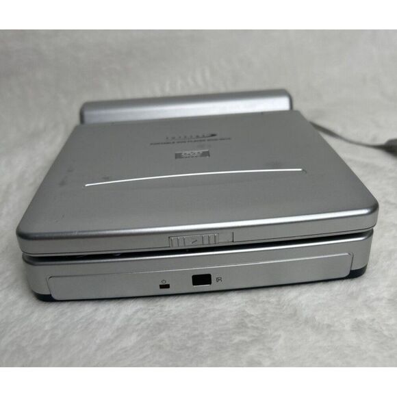 Initial Plug-In Portable DVD Player DVD-9510 With Remote, Carry Case, Cables - Picture 10 of 16